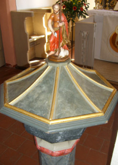 Taufstein St. Jakobus Kirche Dürrenmungenau