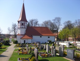 Friedhof mit St. Jakobuskirche Dürrenmungenau